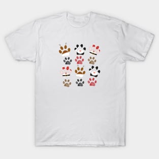 Santa Claus made of paw prints T-Shirt